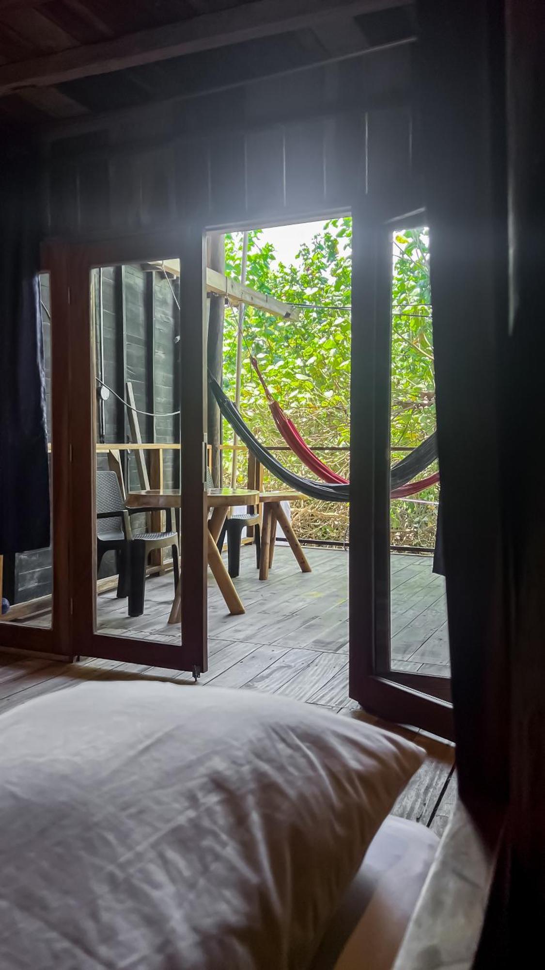Hostal Mocambo Beach Guachaca Extérieur photo