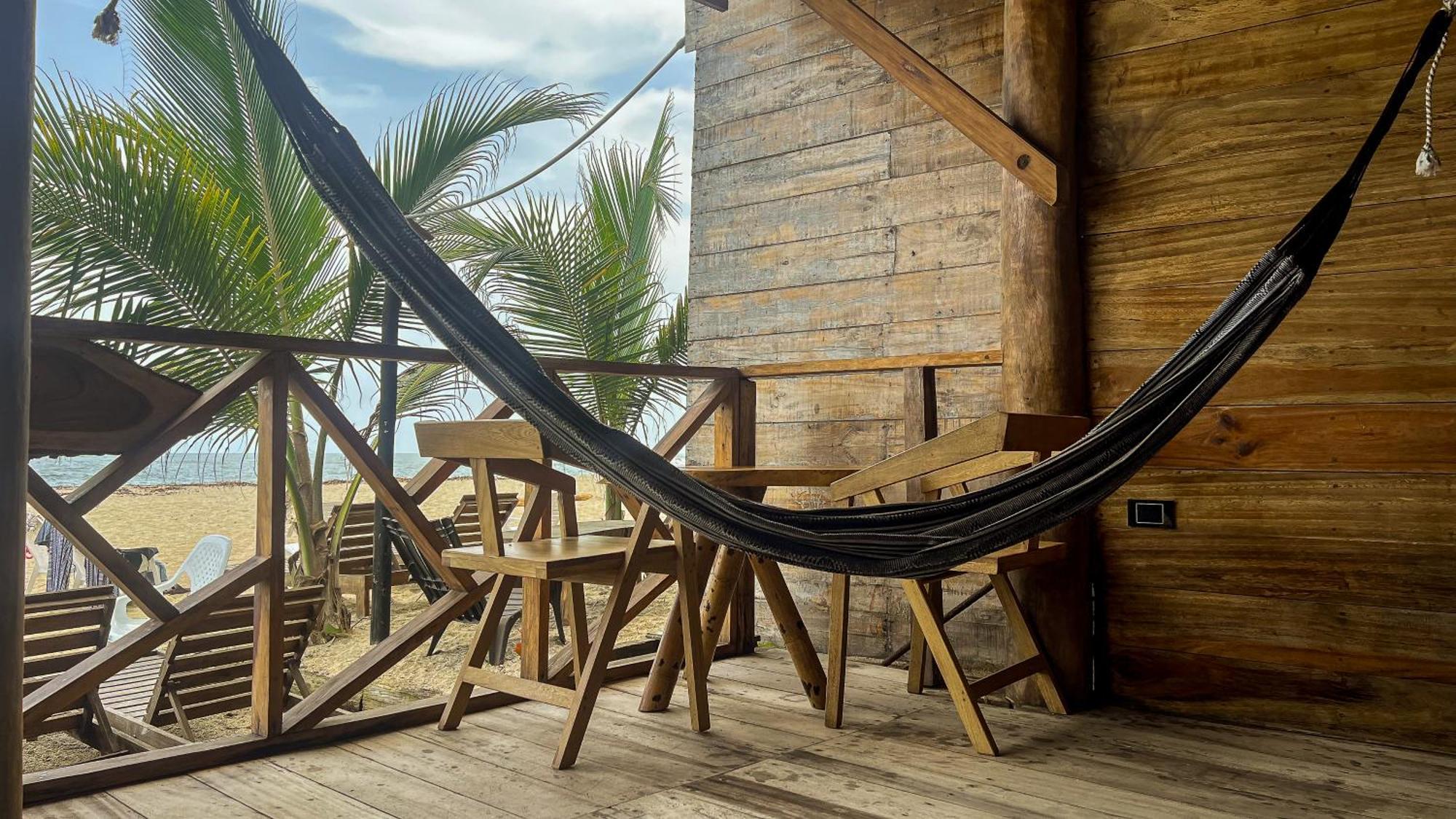 Hostal Mocambo Beach Guachaca Extérieur photo