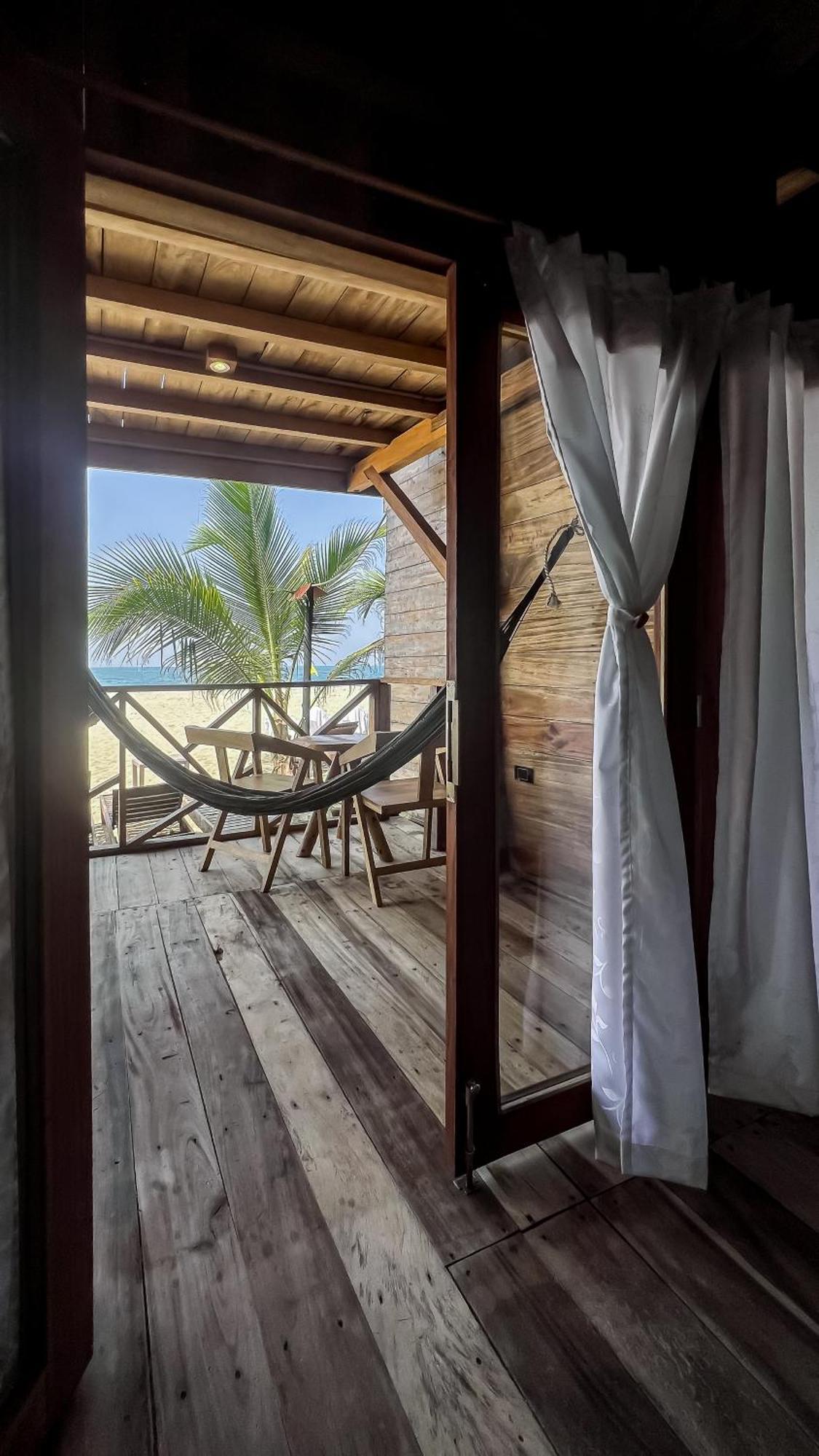 Hostal Mocambo Beach Guachaca Extérieur photo